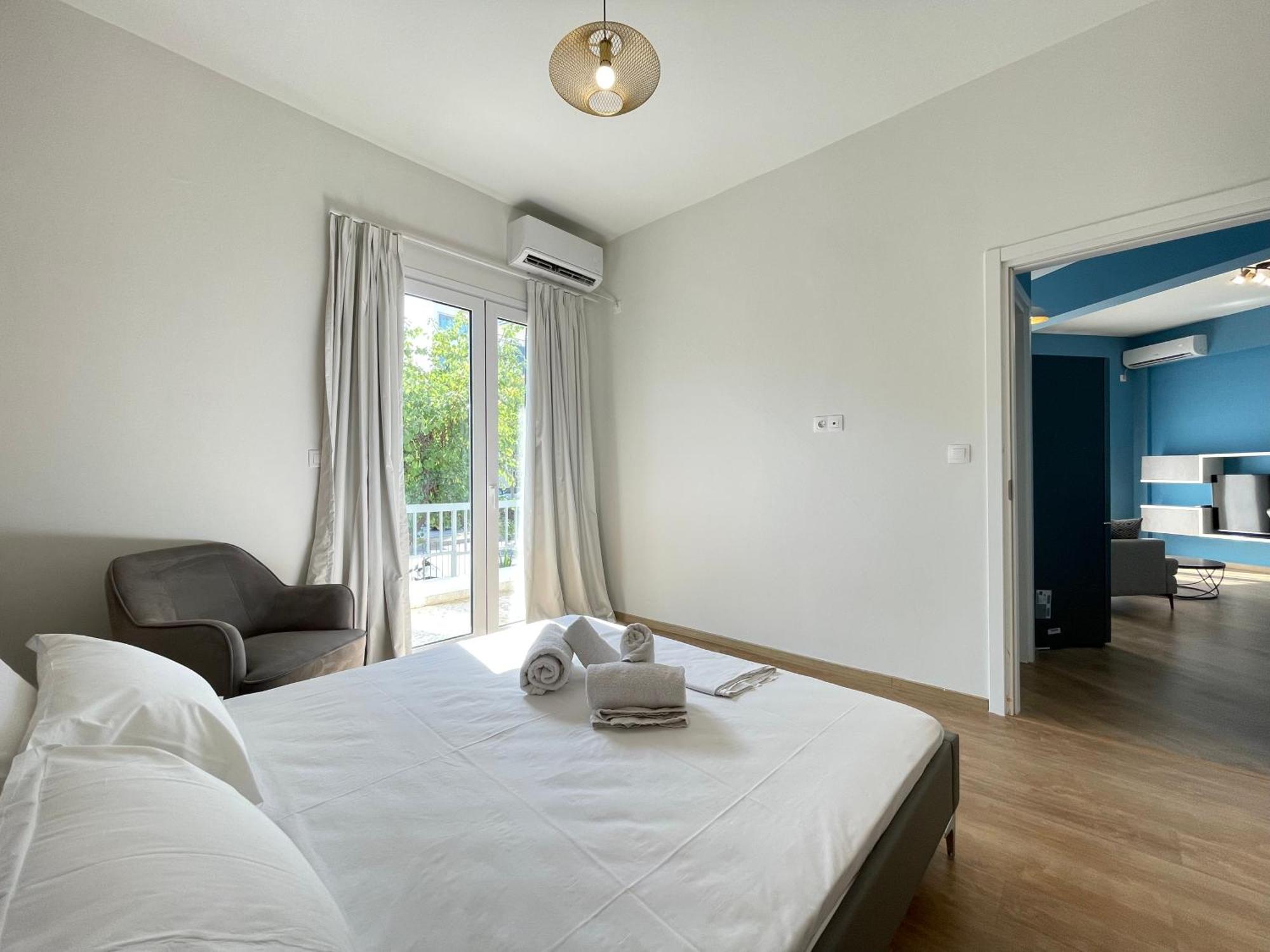 Athenean Bnb Seaside Serenity Steps From The Riviera Esterno foto