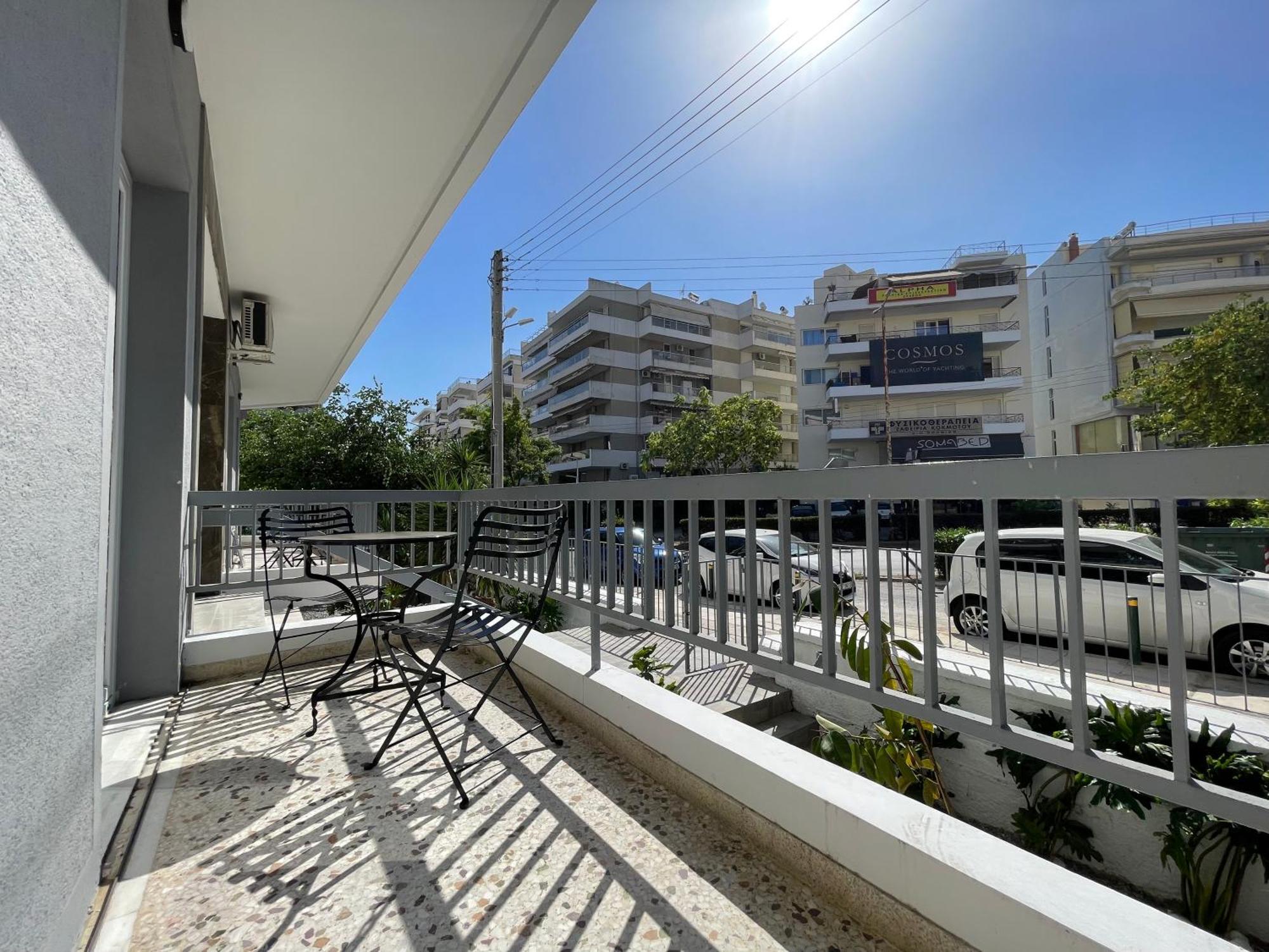 Athenean Bnb Seaside Serenity Steps From The Riviera Esterno foto